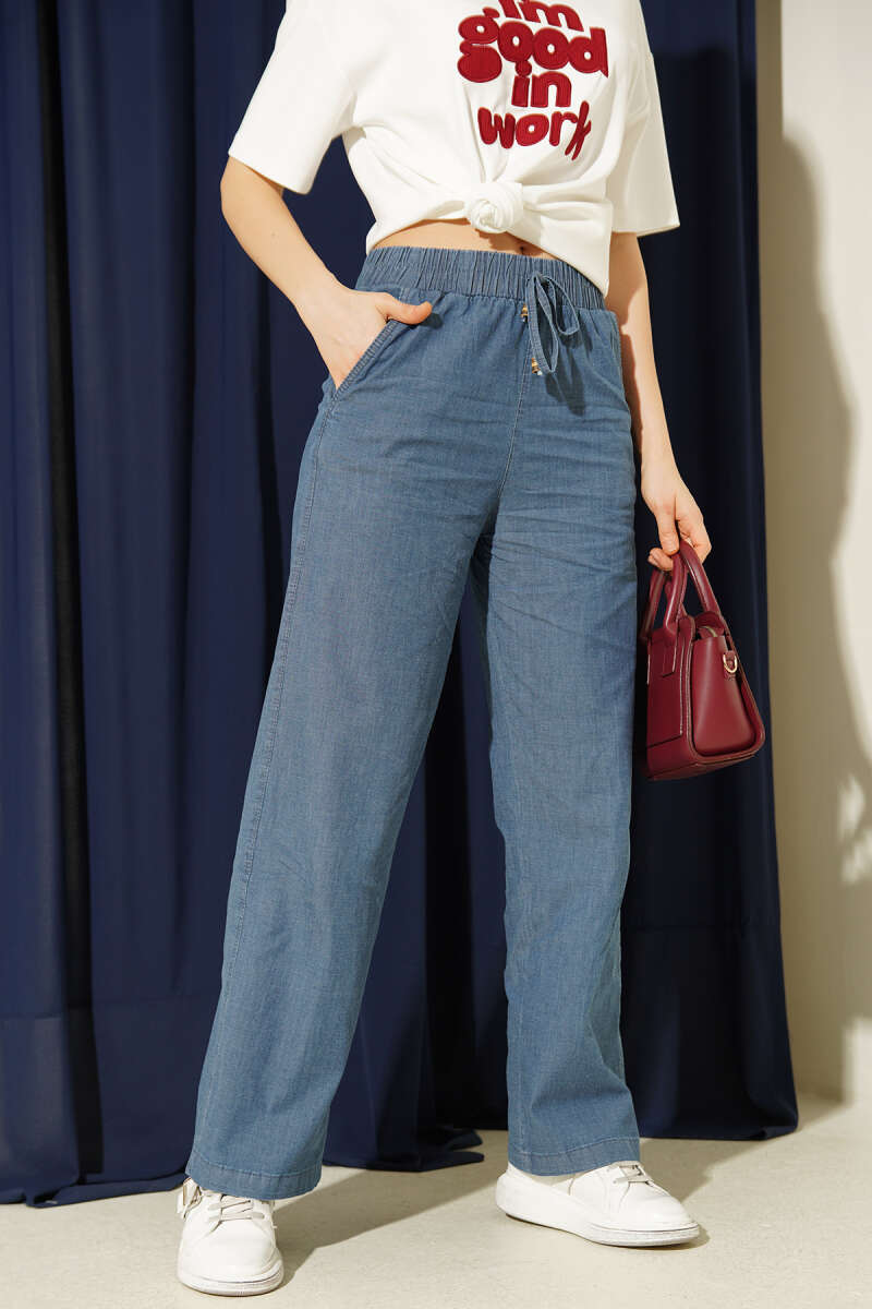 Wide-Leg-Denimhose mit elastischem Bund und Taschen