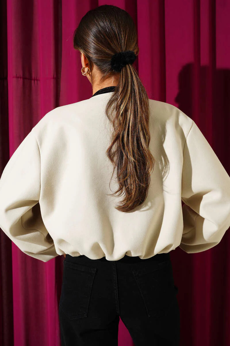 Kurze Jacke aus Kaschmir mit elastischem Bündchen