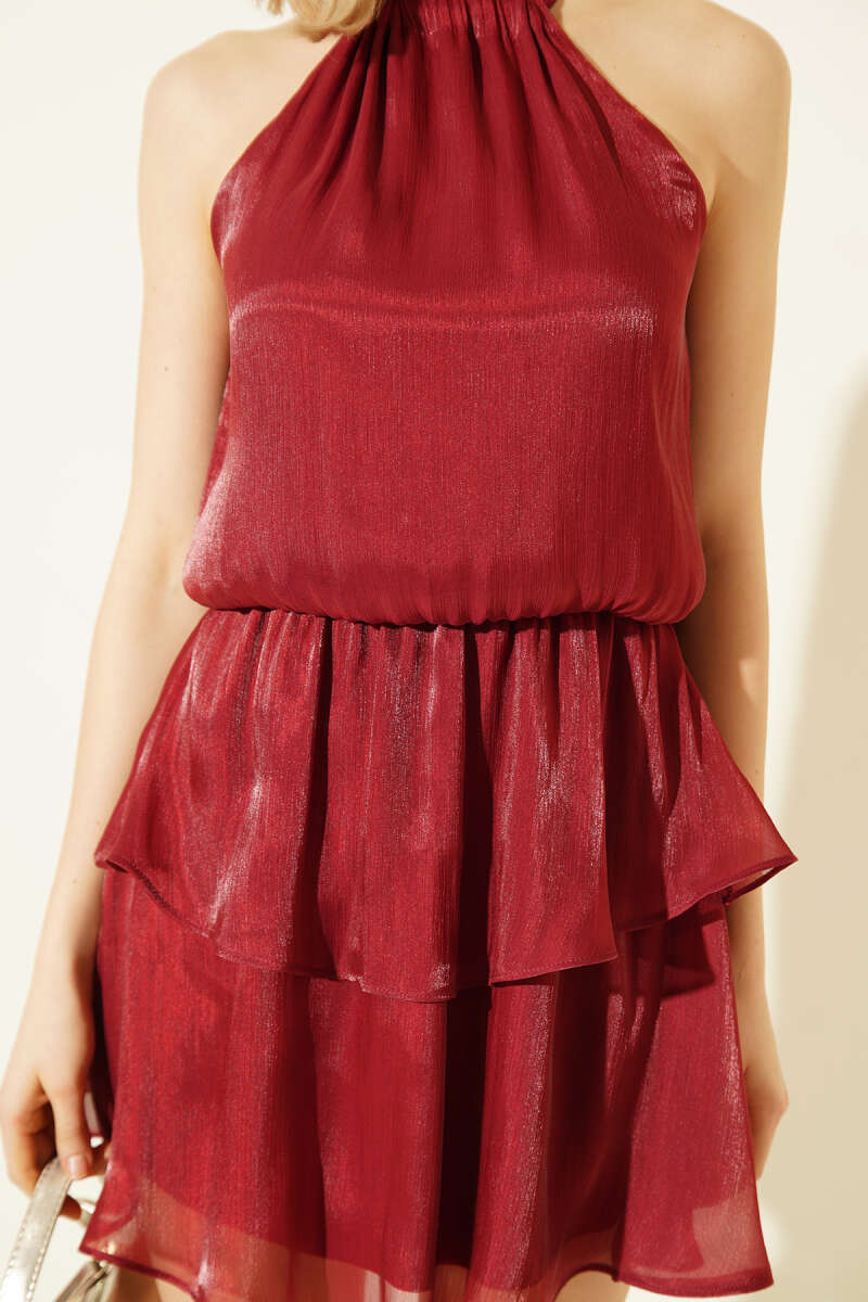 Mini-Kleid mit Taillenband