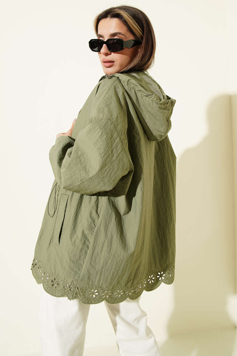 Trenchcoat mit Stickerei-Details und Kapuze