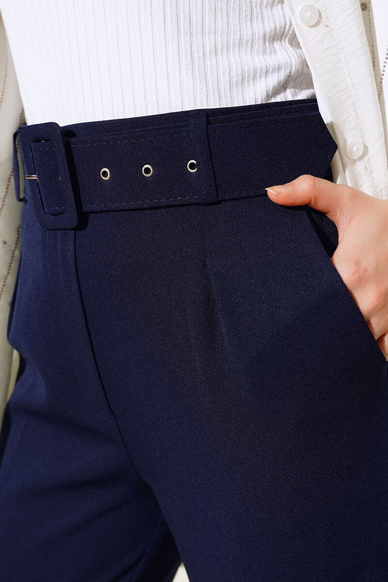 Stoffhose mit Gürtelschlaufen